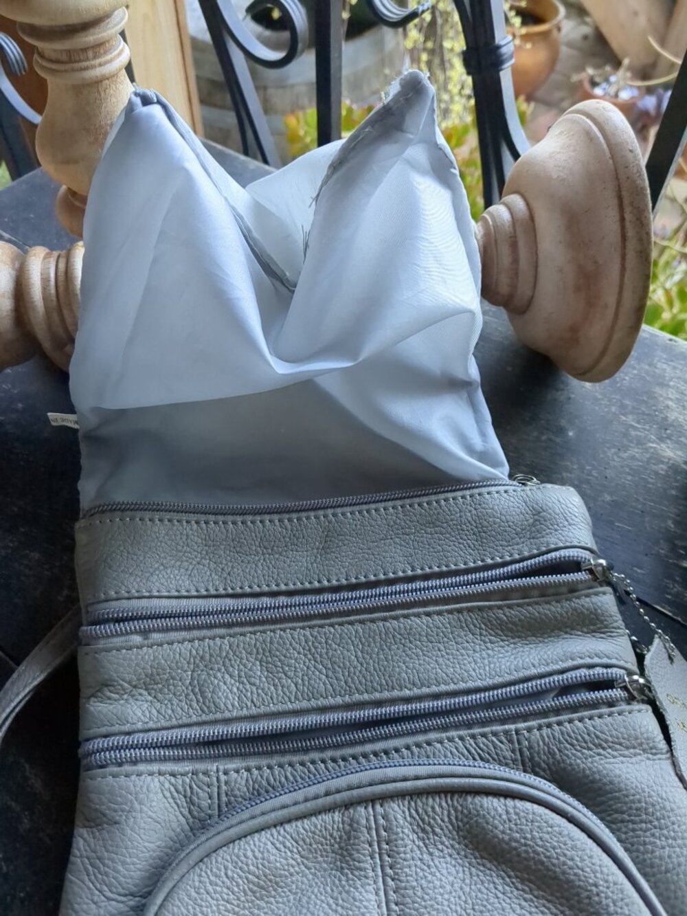 Genuine Leather Light Grey Crosby Purse - Picture 4 of 7